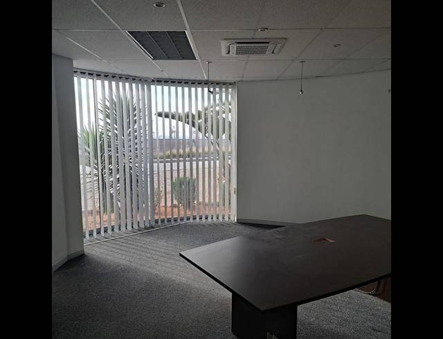 BUSINESS PROPERTY TO RENT IN HUMERAIL